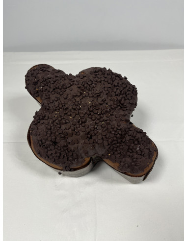 Colomba al cioccolato con gocce di cioccolato